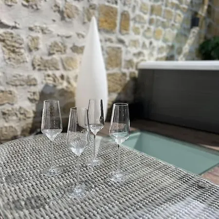 Daire Superbe Loft Centre Avec Jacuzzi Et Cinema - 6p *